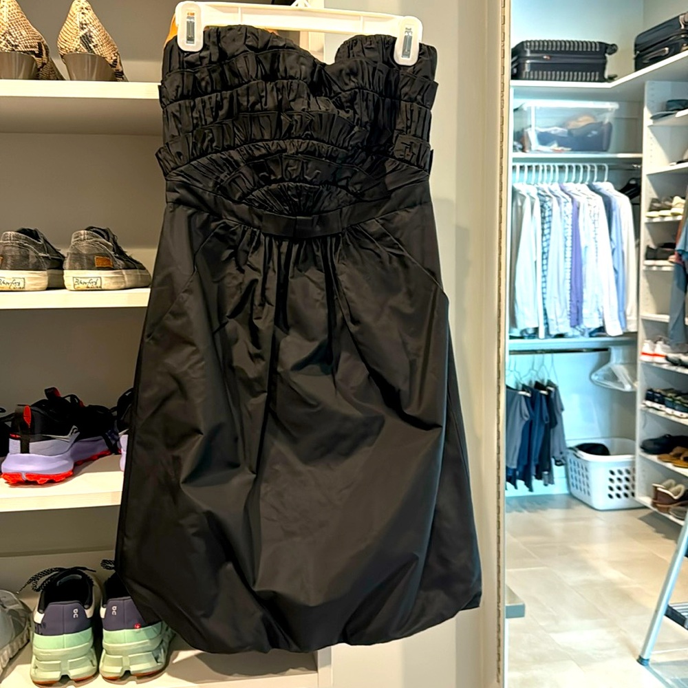 Laundry by Shelli Segal black cocktail dress size 6